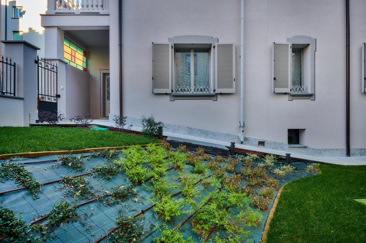 Lecco Lake Apartments Villa Liberty Zewnętrze zdjęcie